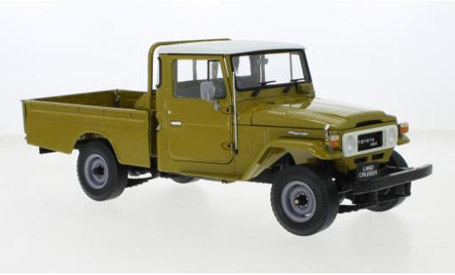 Kyosho Land Cruiser 40 Series Pickup - Olive/Green